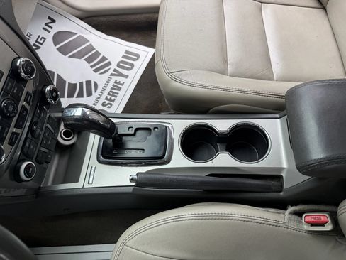 Used 2010 Ford Fusion SEL FWD image 11