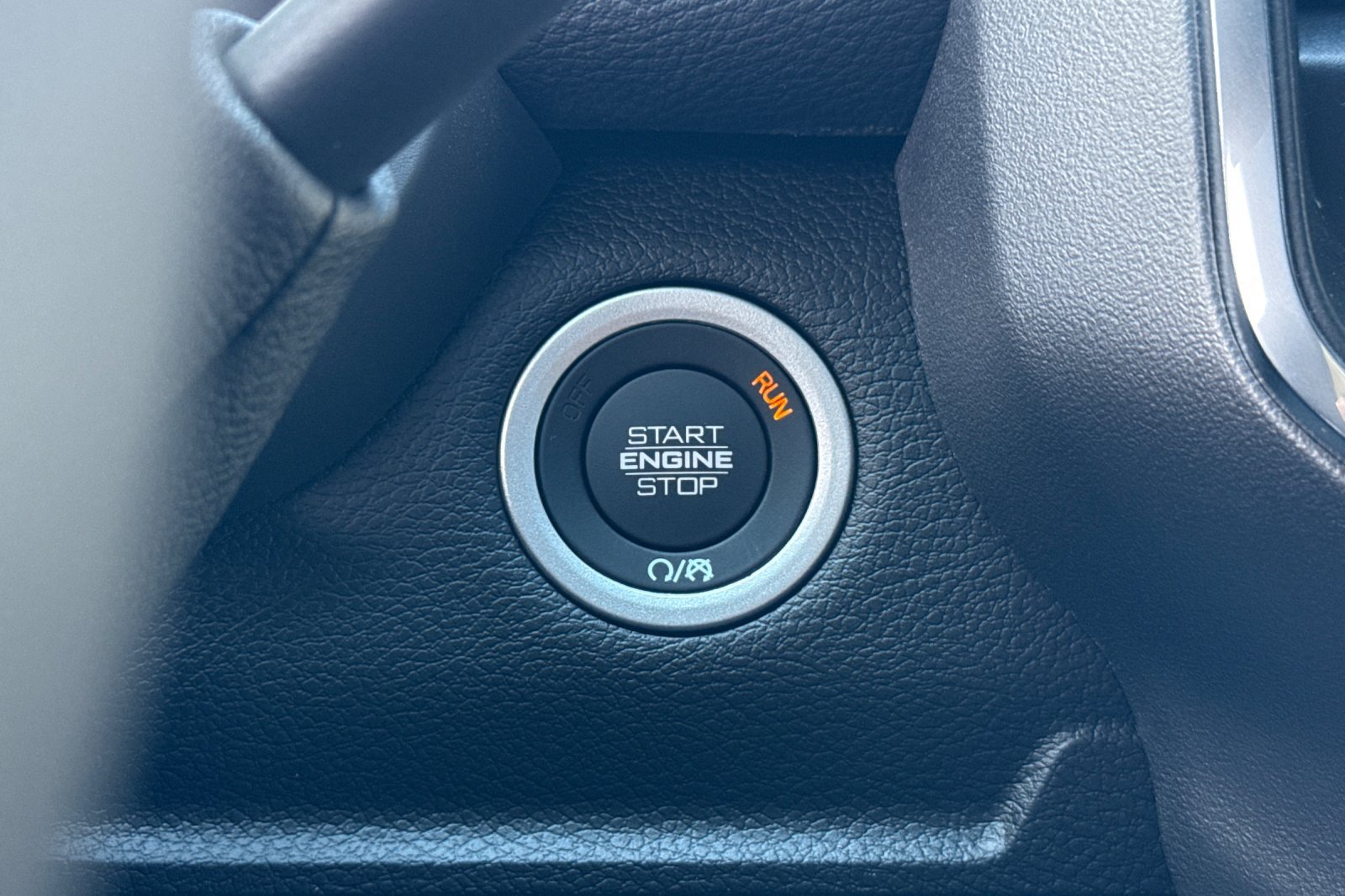 New 2026 RAM 3500 Laramie AWD/4WD image 26