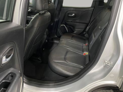 Used 2018 Jeep Renegade Limited w/ UConnect 8.4 Nav Group AWD/4WD image 11