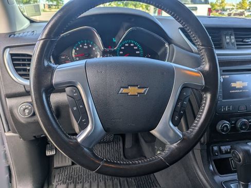 Used 2017 Chevrolet Traverse LT w/ Style and Technology Package AWD/4WD image 21