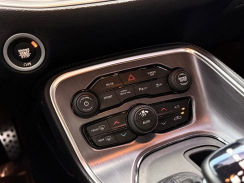 Used 2018 Dodge Challenger R/T Scat Pack image 44