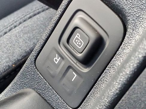 New 2025 Ford Bronco 4-Door image 22