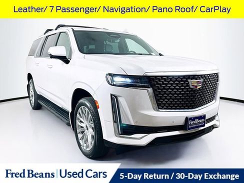Used 2023 Cadillac Escalade ESV Premium Luxury AWD/4WD image 1