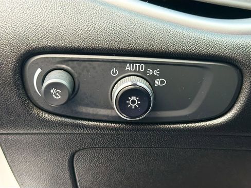 Used 2023 Chevrolet Malibu LT image 8