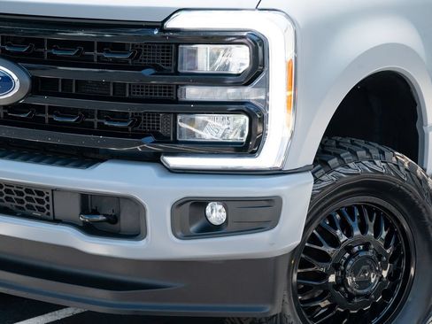 Used 2023 Ford F350 XL w/ 360-Degree Camera Package AWD/4WD image 3