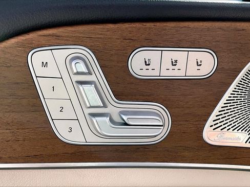Used 2020 Mercedes-Benz GLS 450 4MATIC image 32