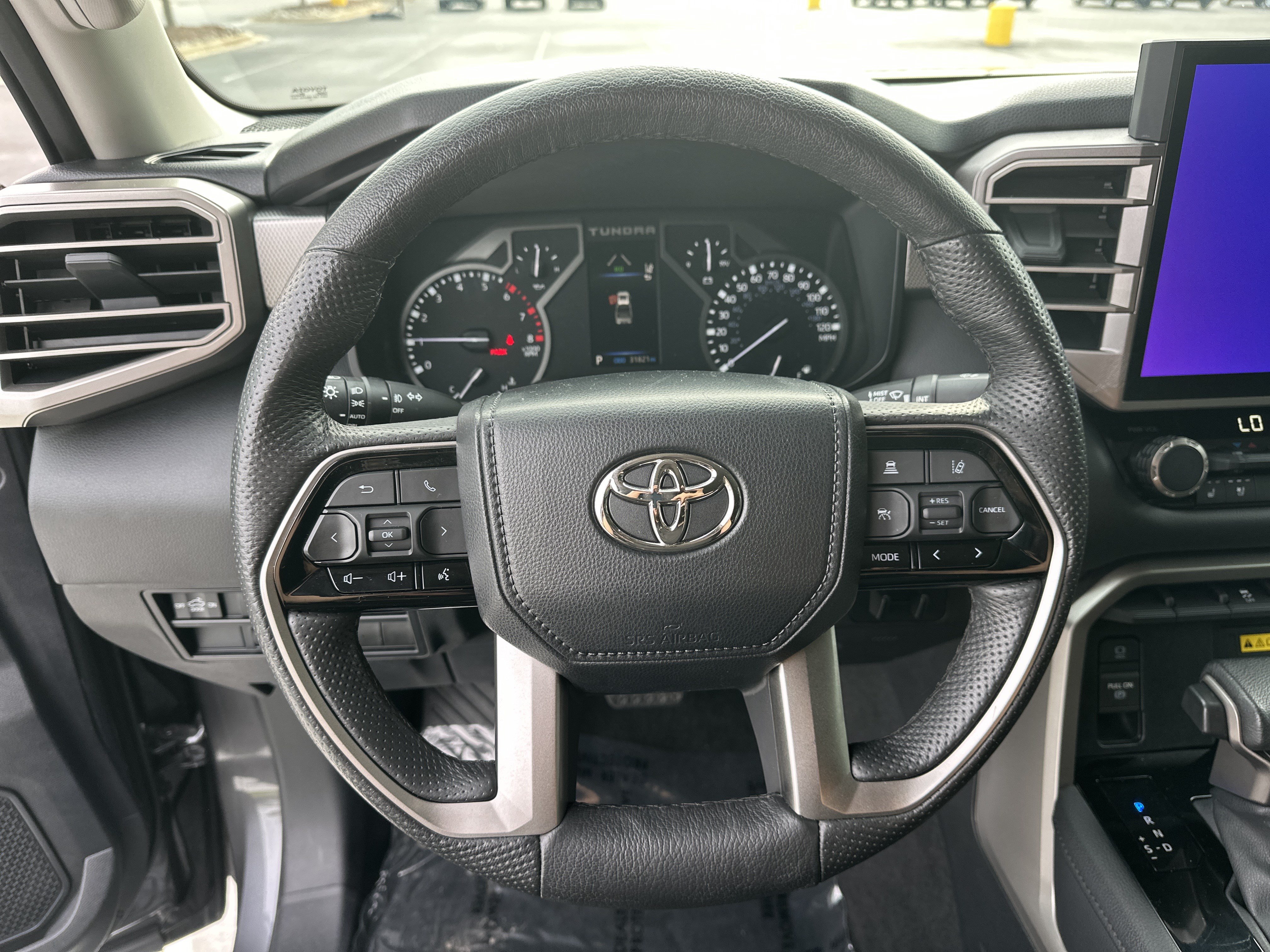 Used 2023 Toyota Tundra Limited w/ Power Package RWD image 18