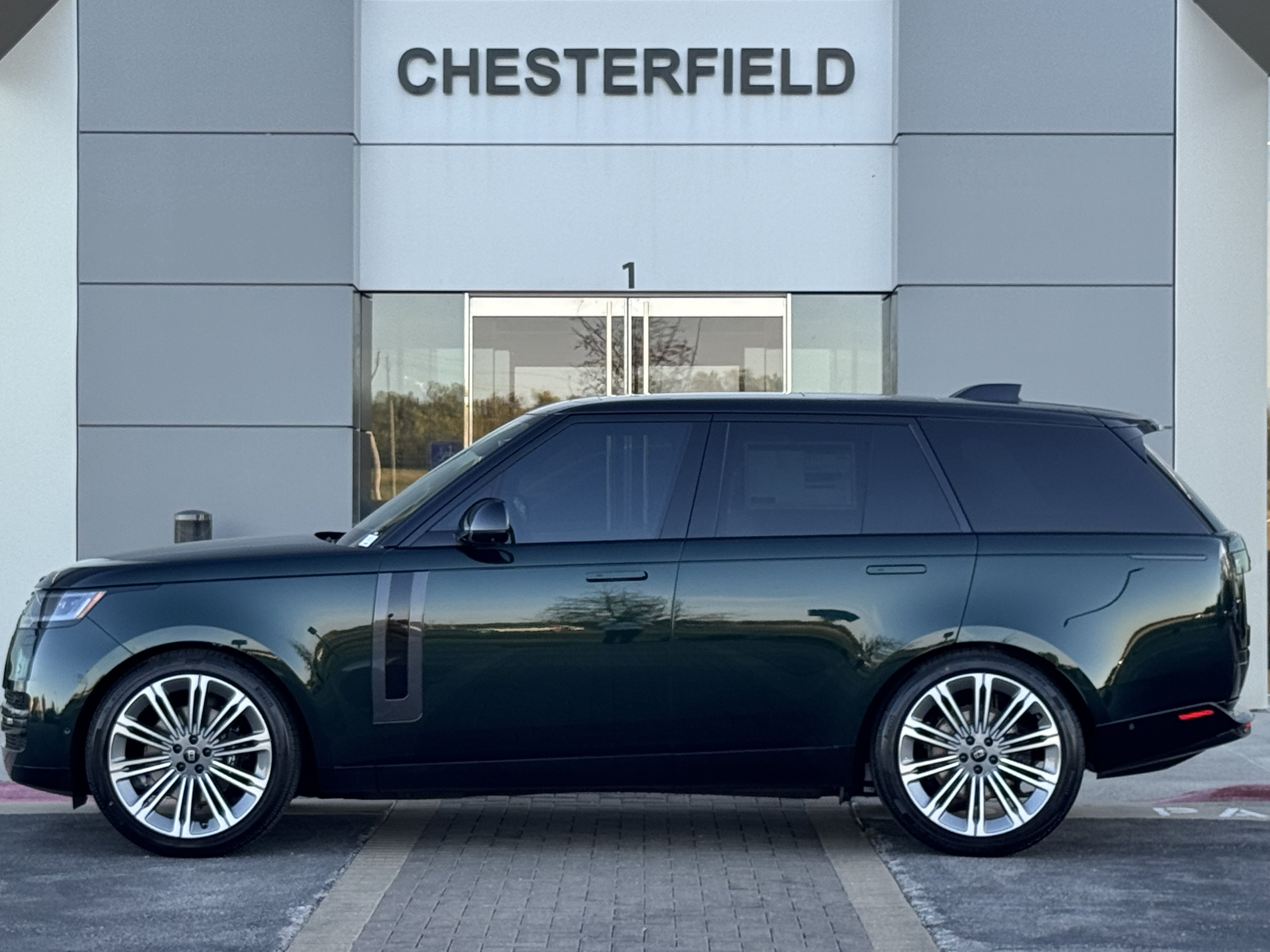 New 2027 Land Rover Range Rover SE AWD/4WD image 6