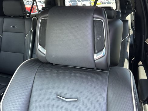 Used 2023 Cadillac Escalade ESV Premium Luxury AWD/4WD image 25