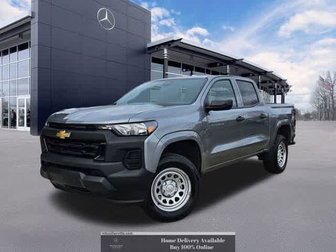 Used 2023 Chevrolet Colorado W/T image 1