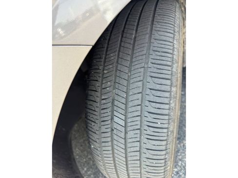 Certified 2024 Hyundai Elantra SE image 27