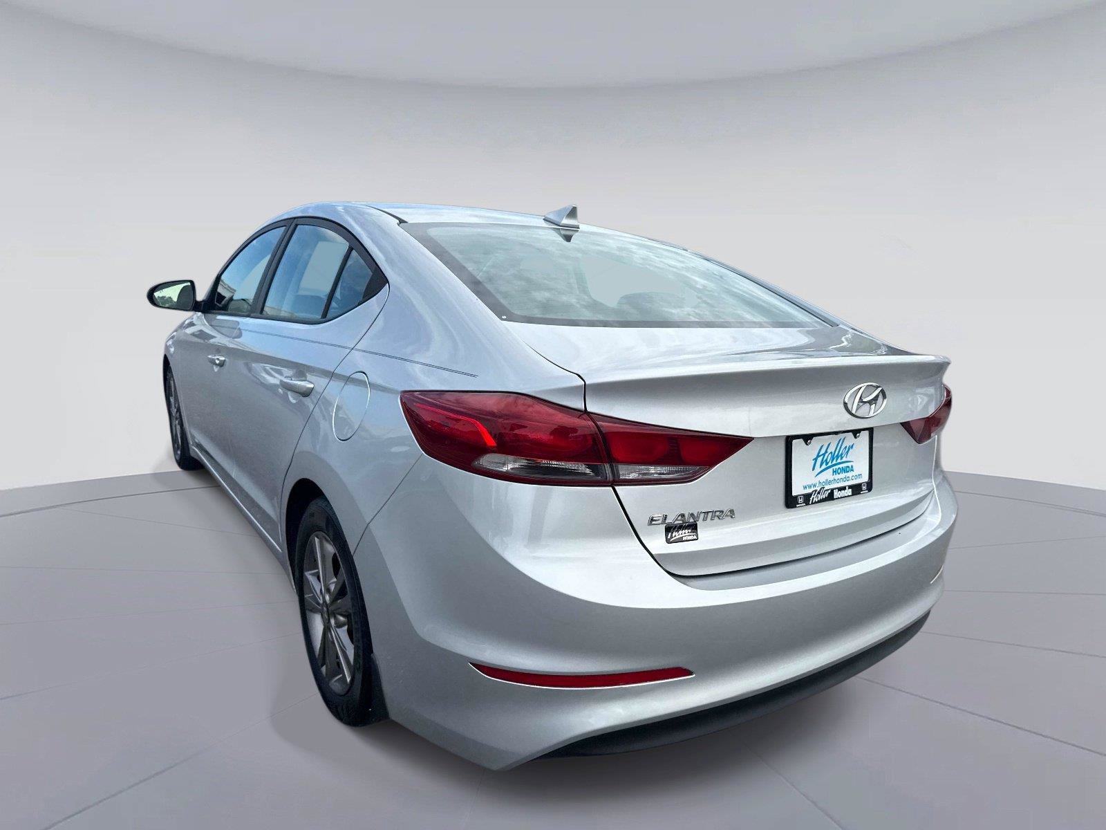 Used 2018 Hyundai Elantra SEL FWD image 6