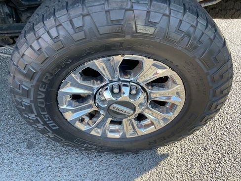 Used 2018 Ford F250 Lariat w/ Chrome Package image 14