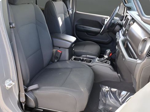 Used 2020 Jeep Wrangler Unlimited Sport S AWD/4WD image 19