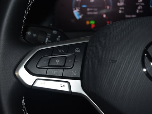 New 2026 Volkswagen Tiguan S image 6