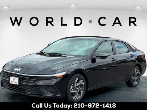 Certified 2025 Hyundai Elantra Sport FWD image 7
