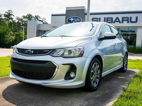 Used 2018 Chevrolet Sonic LT w/ Convenience Package FWD image 11
