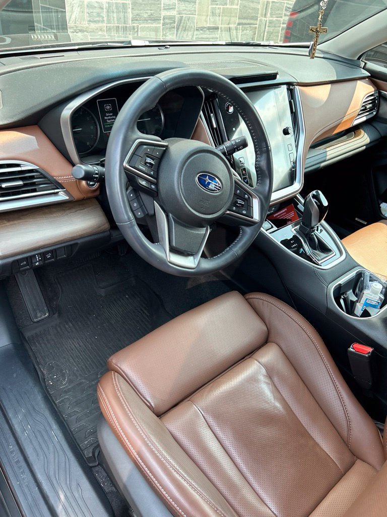 Used 2021 Subaru Outback Touring AWD/4WD image 5