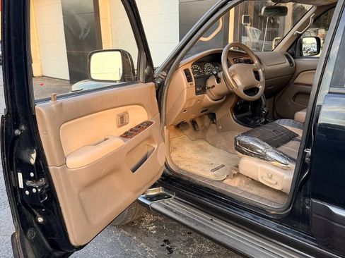 Used 1998 Toyota 4Runner Limited AWD/4WD image 7