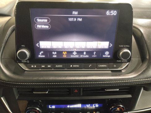 Used 2024 Nissan Rogue SV AWD/4WD image 25