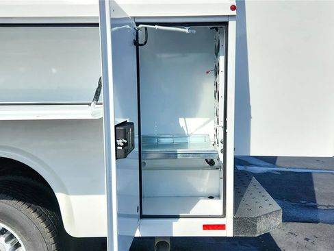 New 2025 Chevrolet Express 3500 w/ Power Convenience Package image 24