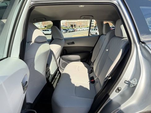 Used 2025 Toyota Corolla Cross L image 27