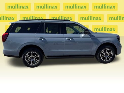 New 2026 Ford Expedition Active image 16