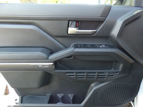 Used 2025 Toyota Tacoma TRD Sport image 53