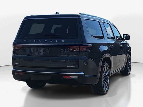 Used 2022 Jeep Wagoneer Series III w/ Premium Group I image 5