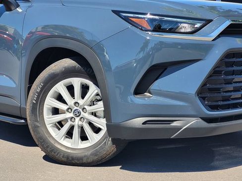 Used 2026 Toyota Grand Highlander AWD Hybrid image 9