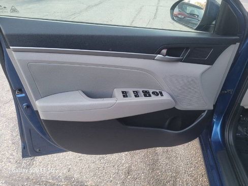 Used 2018 Hyundai Elantra SEL w/ Cargo Package image 8