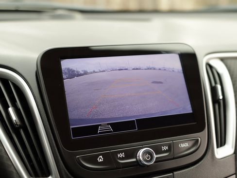 Used 2022 Chevrolet Malibu RS image 14