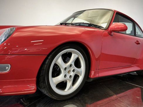 Used 1998 Porsche 911 GT3 RS image 21