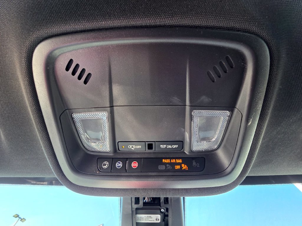 Used 2023 Chevrolet Traverse LT FWD image 24