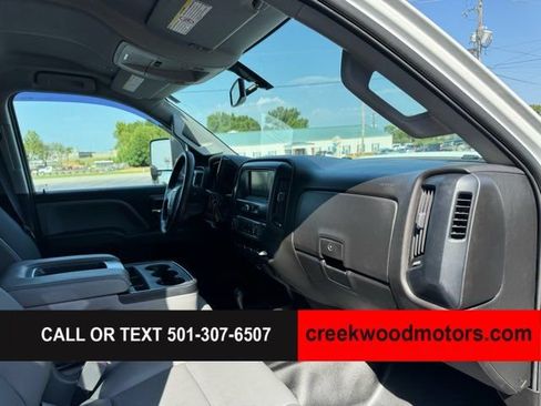 Used 2018 GMC Sierra 2500 4x4 Crew Cab w/ Sierra Convenience Package image 10