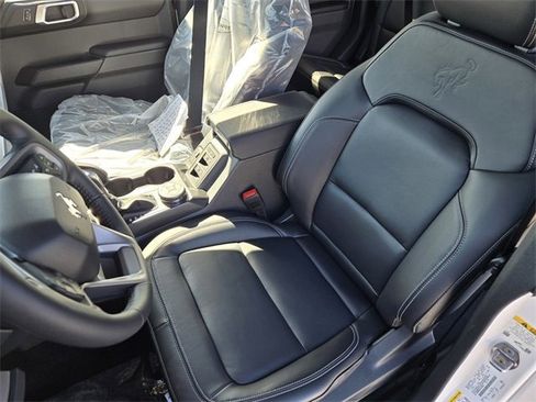New 2025 Ford Bronco Outer Banks w/ Sasquatch Package image 20