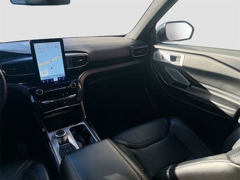 Used 2022 Ford Explorer ST w/ Equipment Group 401A image 24