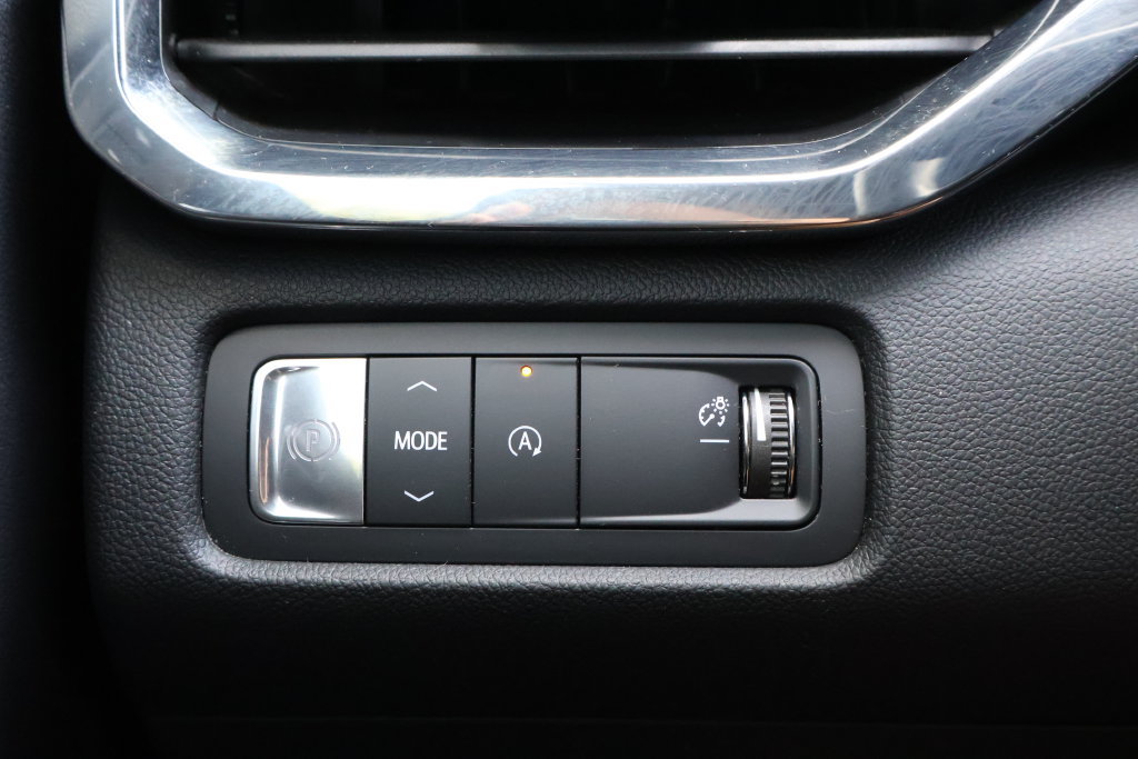 Certified 2024 GMC Acadia Elevation FWD image 33