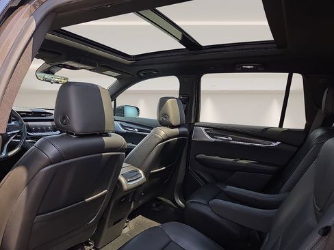 Used 2020 Cadillac XT6 Sport AWD/4WD image 11