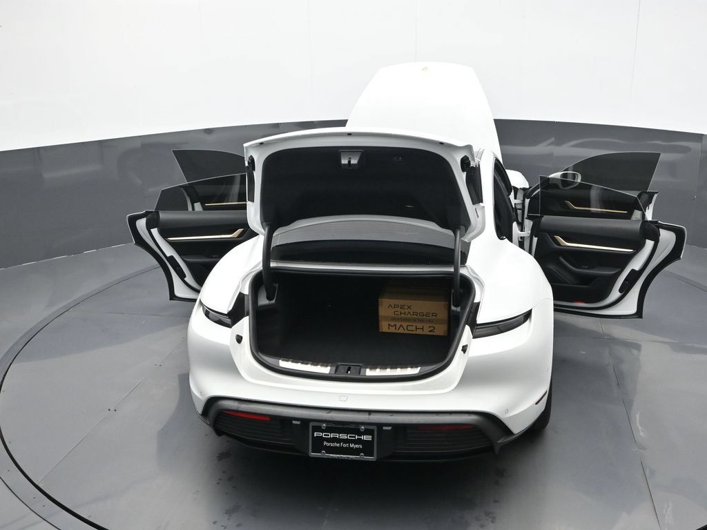 Certified 2025 Porsche Taycan 4S AWD/4WD image 28