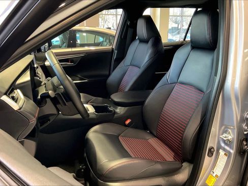 Used 2025 Toyota RAV4 XSE image 7