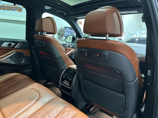 Used 2019 BMW X5 xDrive50i w/ M Sport Package AWD/4WD image 48