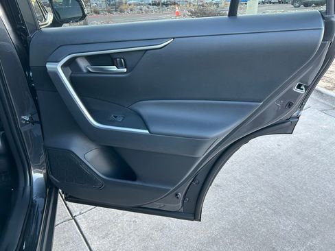 Used 2025 Toyota RAV4 XLE image 25