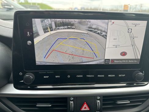 Used 2024 Kia Forte GT-Line w/ GT-Line Premium Package image 9