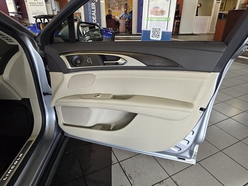 Used 2020 Lincoln MKZ Reserve w/ Elements Package FWD image 12