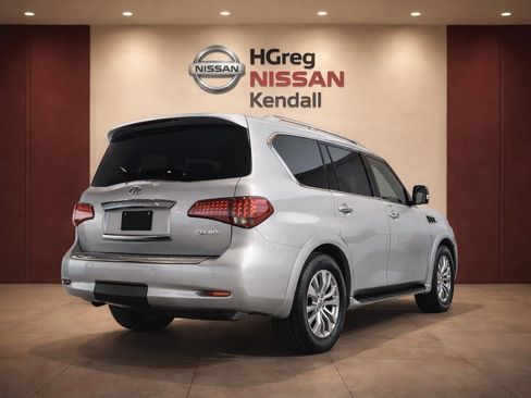 Used 2017 INFINITI QX80 4WD w/ Driver Assistance Package image 4