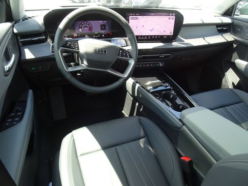 New 2026 Audi Q3 quattro 2.0T AWD/4WD image 5