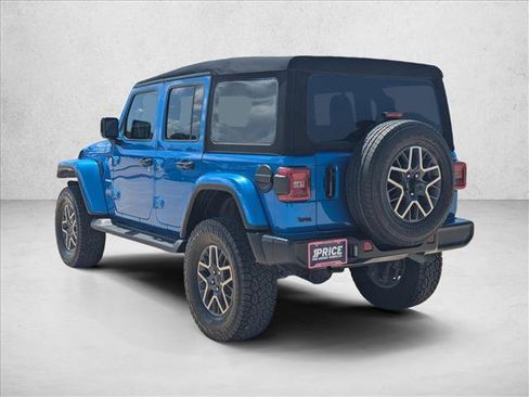 Used 2024 Jeep Wrangler Sahara image 7