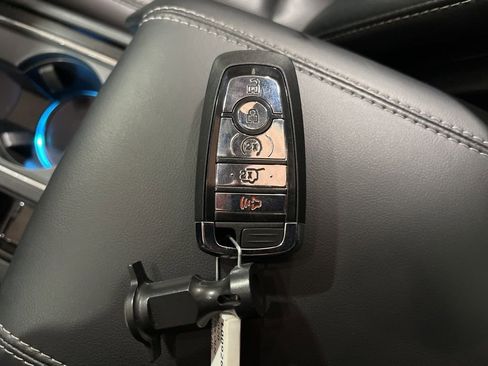 Used 2020 Lincoln Corsair Reserve w/ Equipment Group 201A image 33