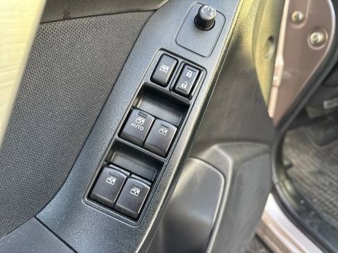 Used 2016 Subaru Forester 2.5i Premium image 16